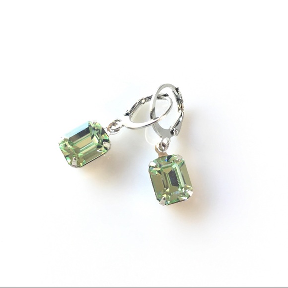 Arigrl Jewelry - ❌CLEARANCE❌ Gorgeous Swarovski earrings